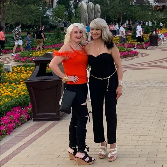 Live Listing, Like Me And Share, You’ll Be Notified When I Go Live, Stay Blessed - Picture 7 of 11